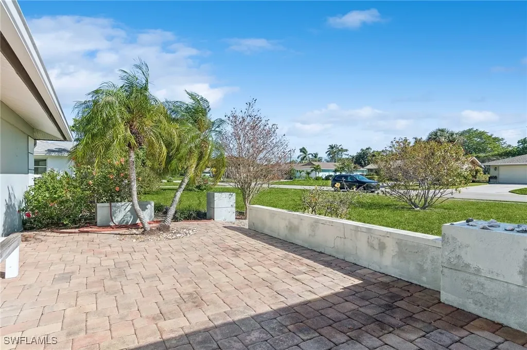 4436 Lakewood Boulevard Naples FL 34112