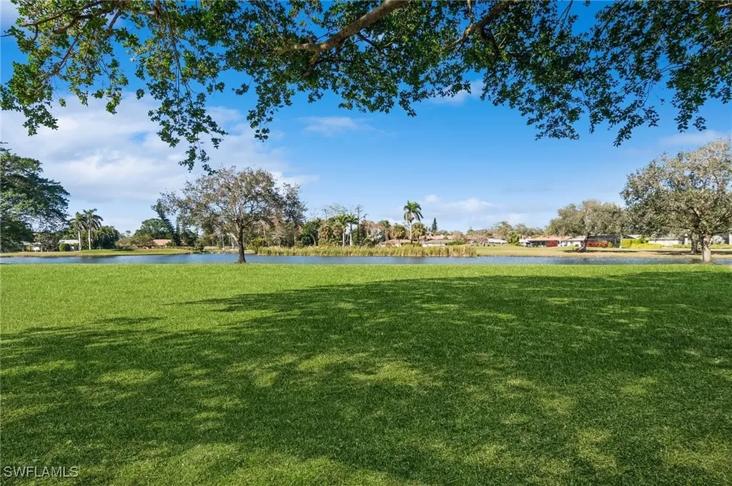 4436 Lakewood Boulevard Naples FL 34112