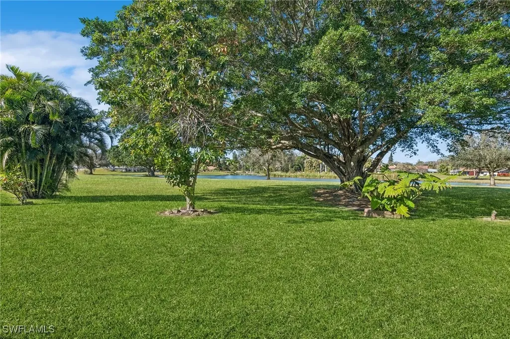 4436 Lakewood Boulevard Naples FL 34112