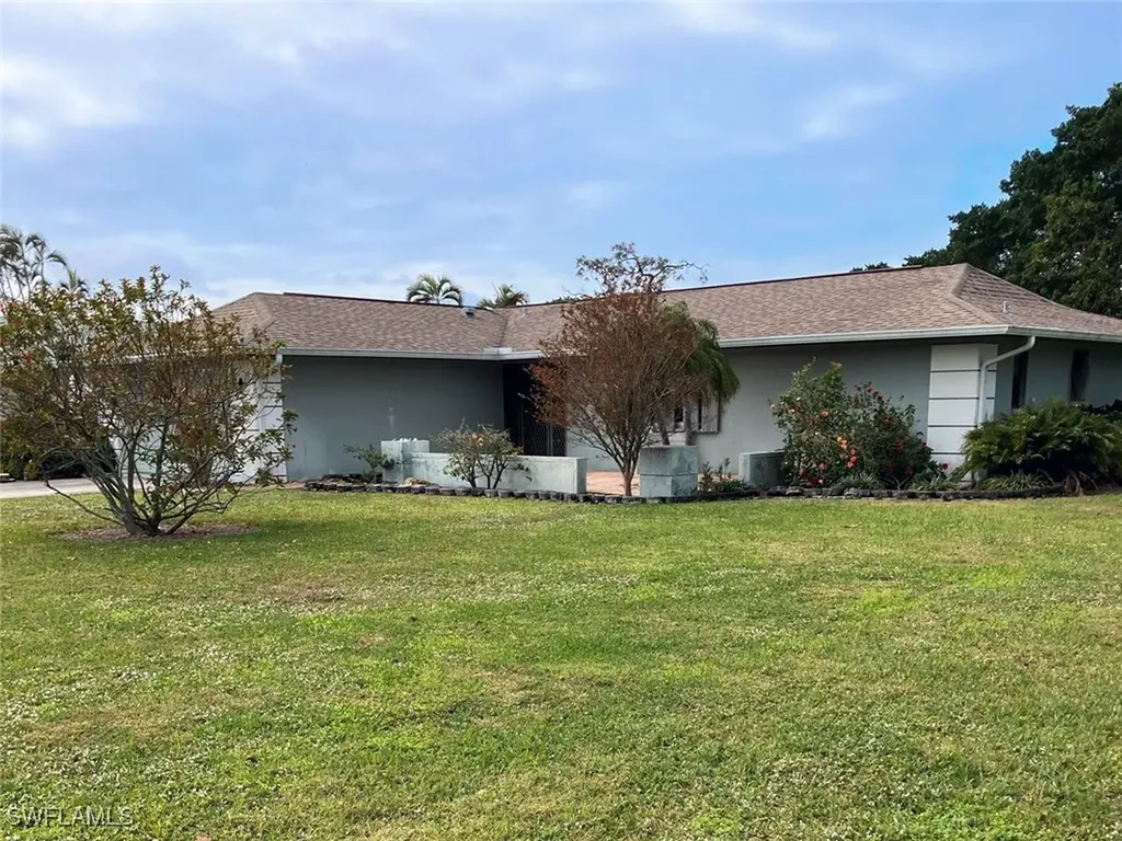 4436 Lakewood Boulevard Naples FL 34112