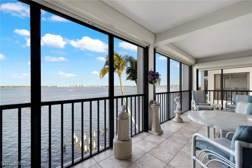 1925 Clifford Street Fort Myers FL 33901