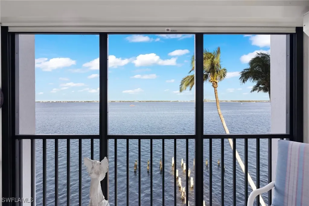 1925 Clifford Street Fort Myers FL 33901