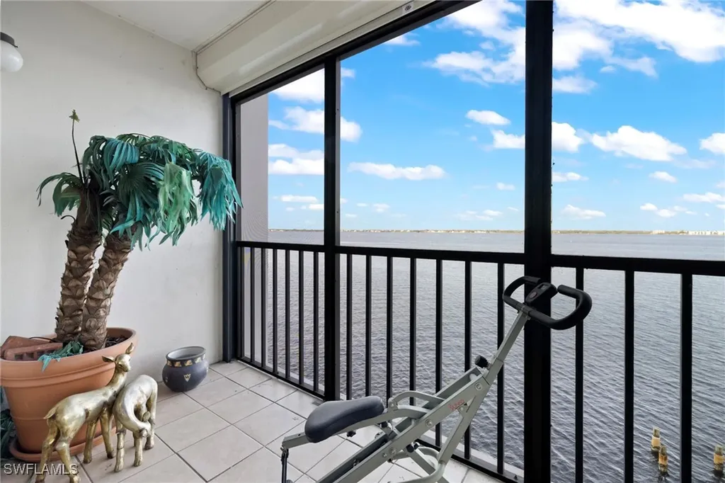 1925 Clifford Street Fort Myers FL 33901