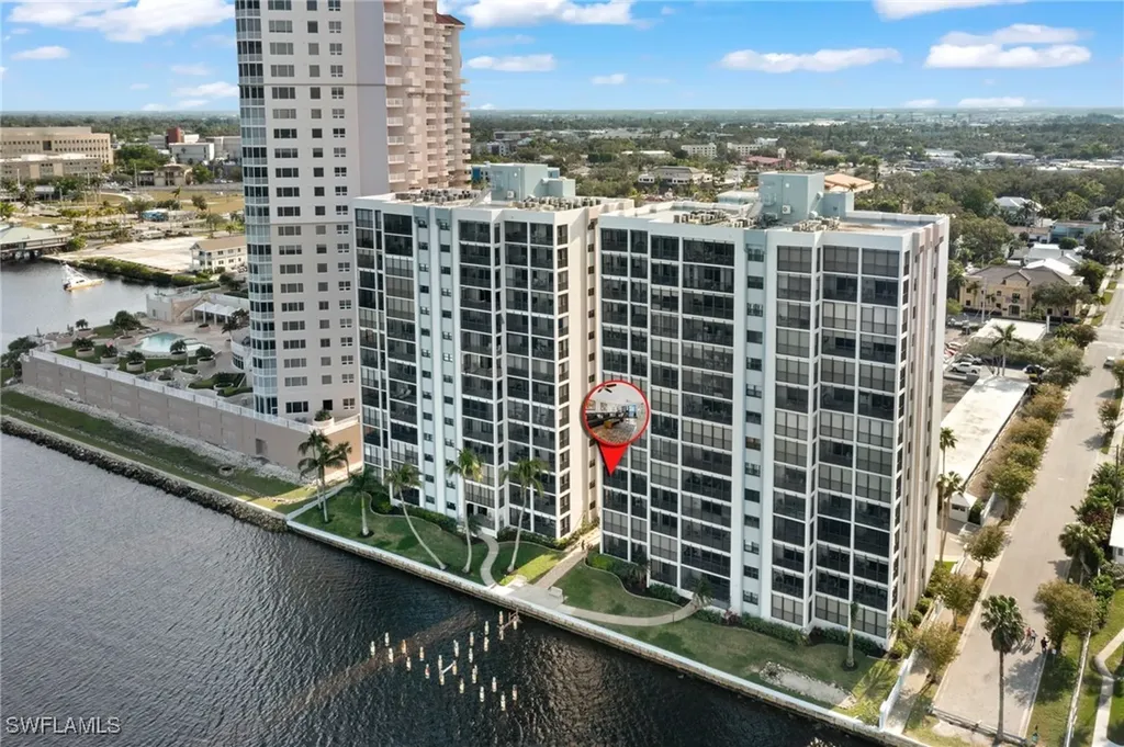 1925 Clifford Street Fort Myers FL 33901