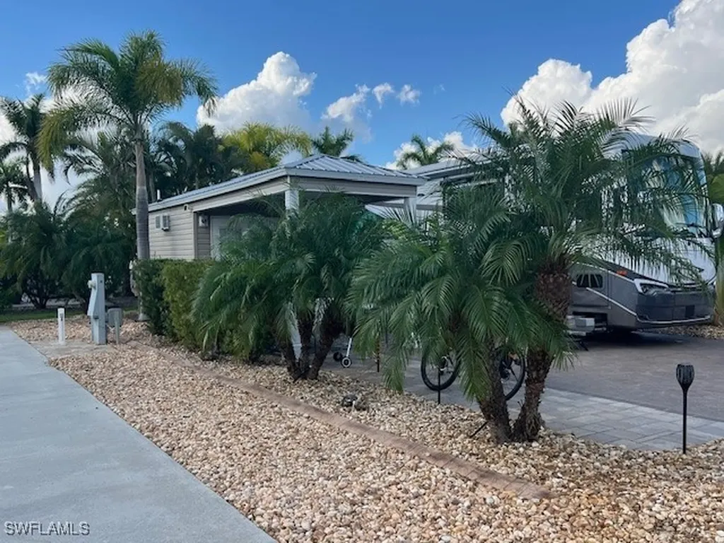 5212 Marsh Mallow Trail Fort Myers FL 33905