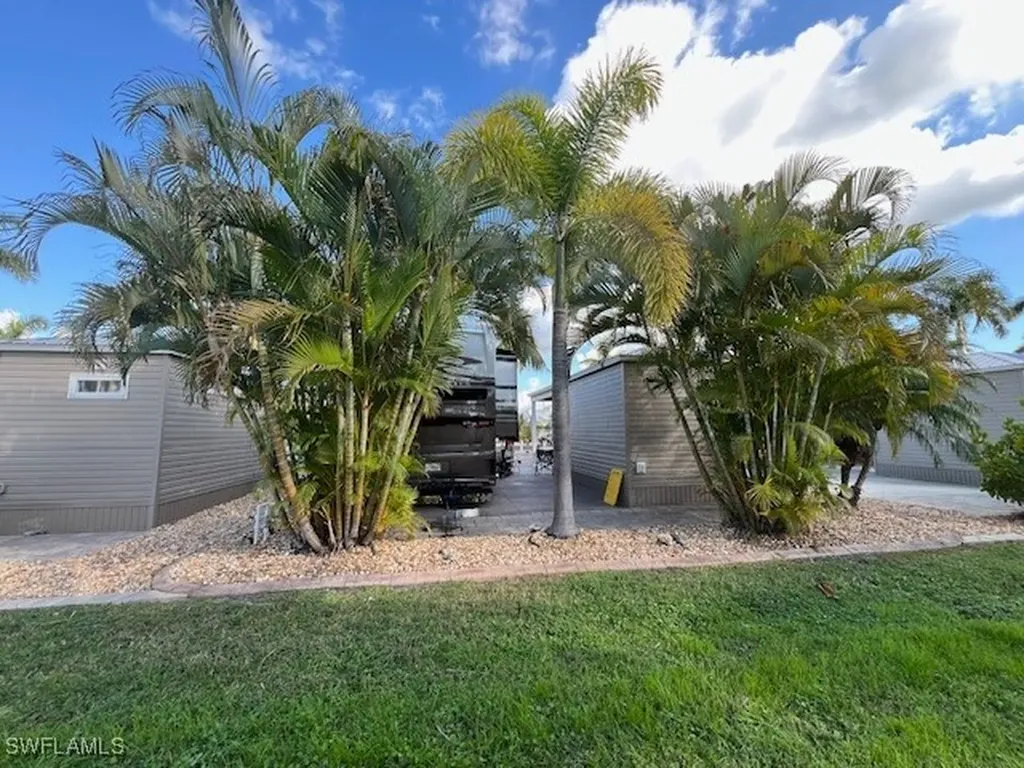 5212 Marsh Mallow Trail Fort Myers FL 33905