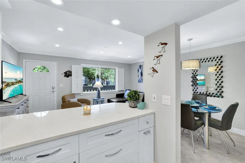 950 7th Avenue S Naples FL 34102