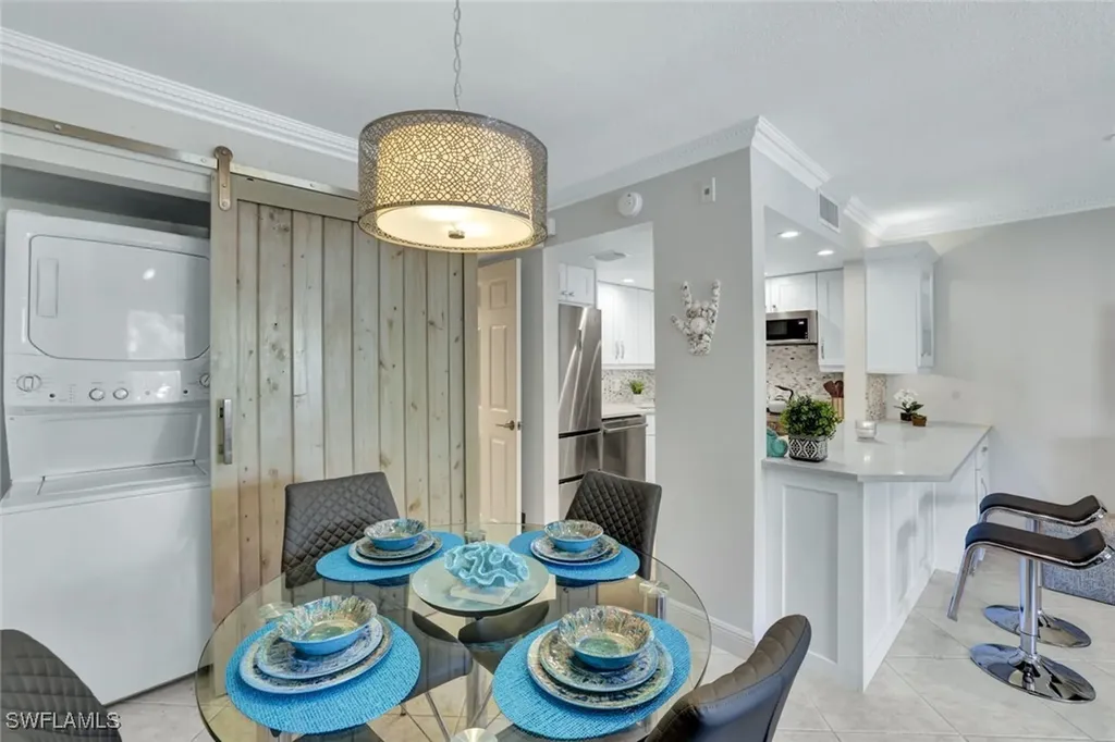 950 7th Avenue S Naples FL 34102