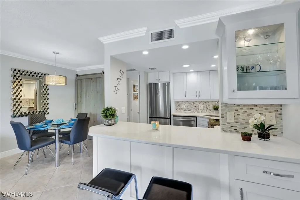 950 7th Avenue S Naples FL 34102