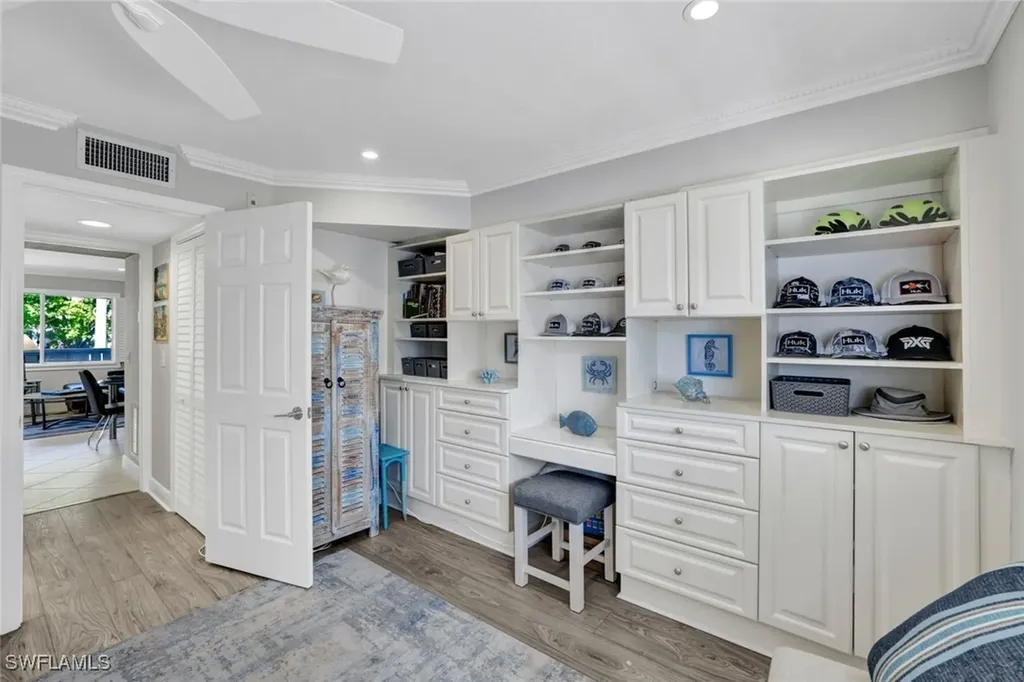 950 7th Avenue S Naples FL 34102
