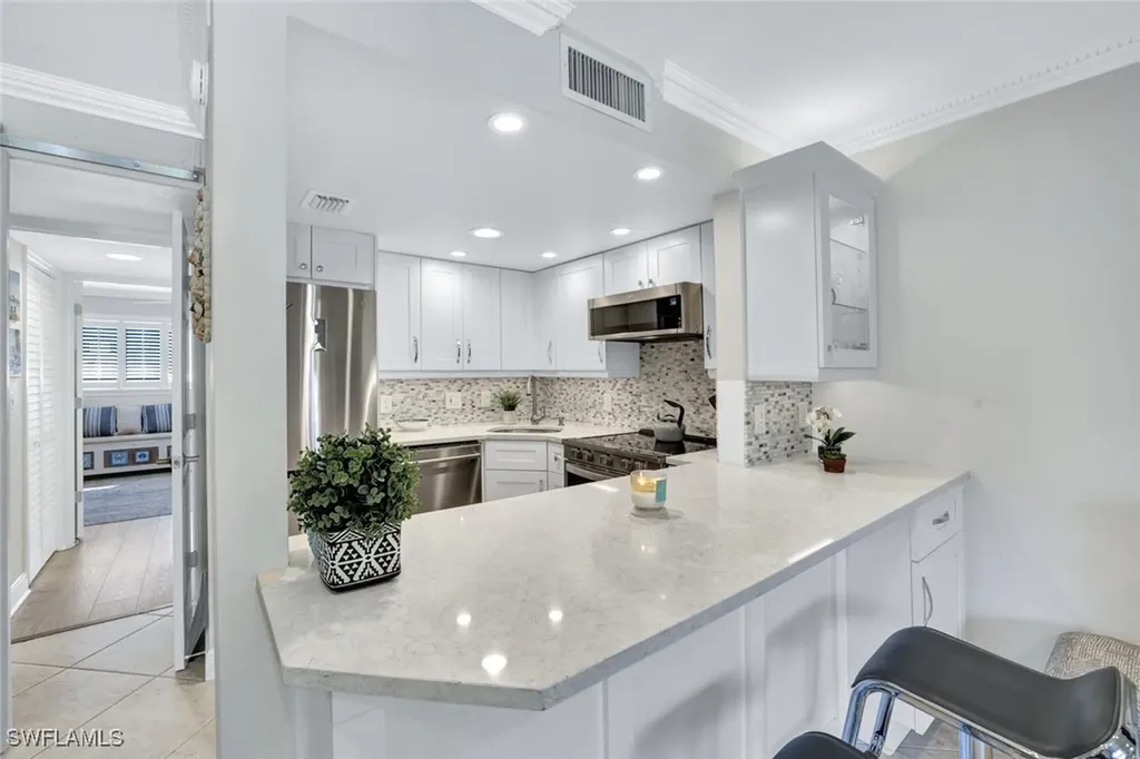 950 7th Avenue S Naples FL 34102
