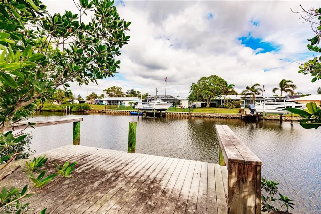 18286 Burkholder Circle Port Charlotte FL 33948