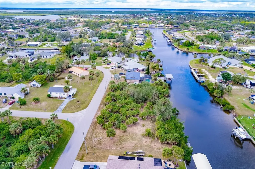 18286 Burkholder Circle Port Charlotte FL 33948