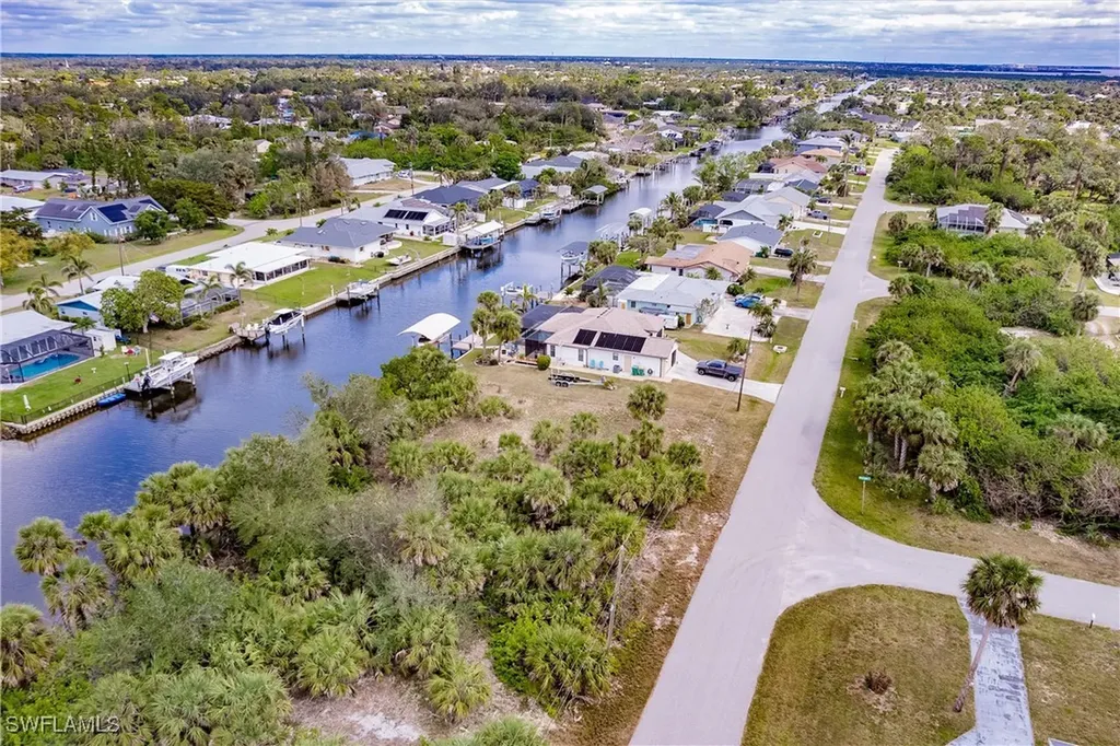 18286 Burkholder Circle Port Charlotte FL 33948