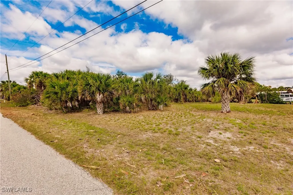 18286 Burkholder Circle Port Charlotte FL 33948