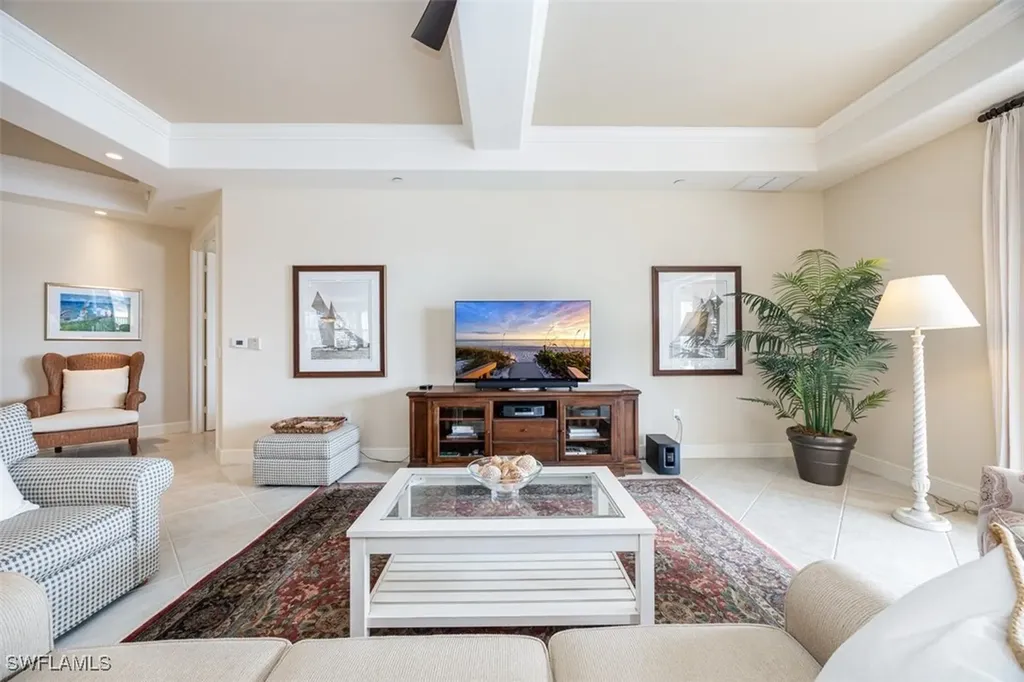 580 Avellino Isle Circle Naples FL 34119