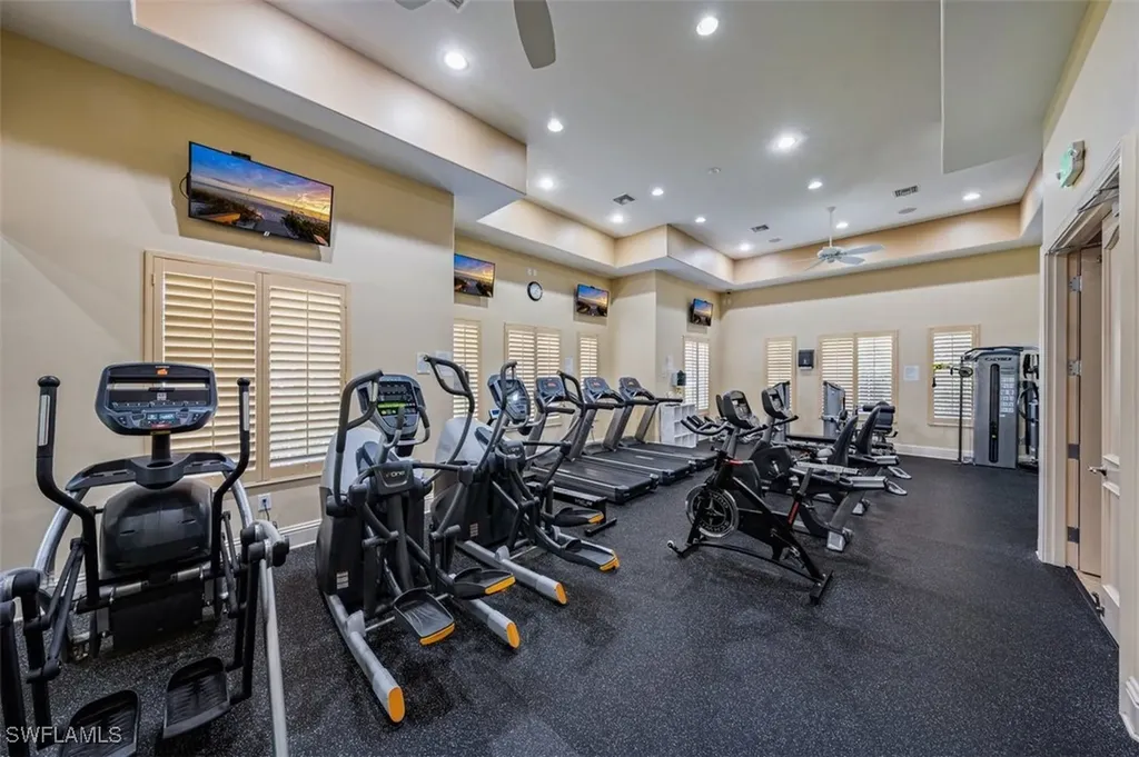 580 Avellino Isle Circle Naples FL 34119