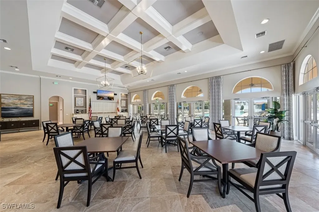 580 Avellino Isle Circle Naples FL 34119