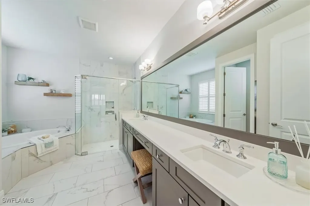 8918 Redonda Drive Naples FL 34114