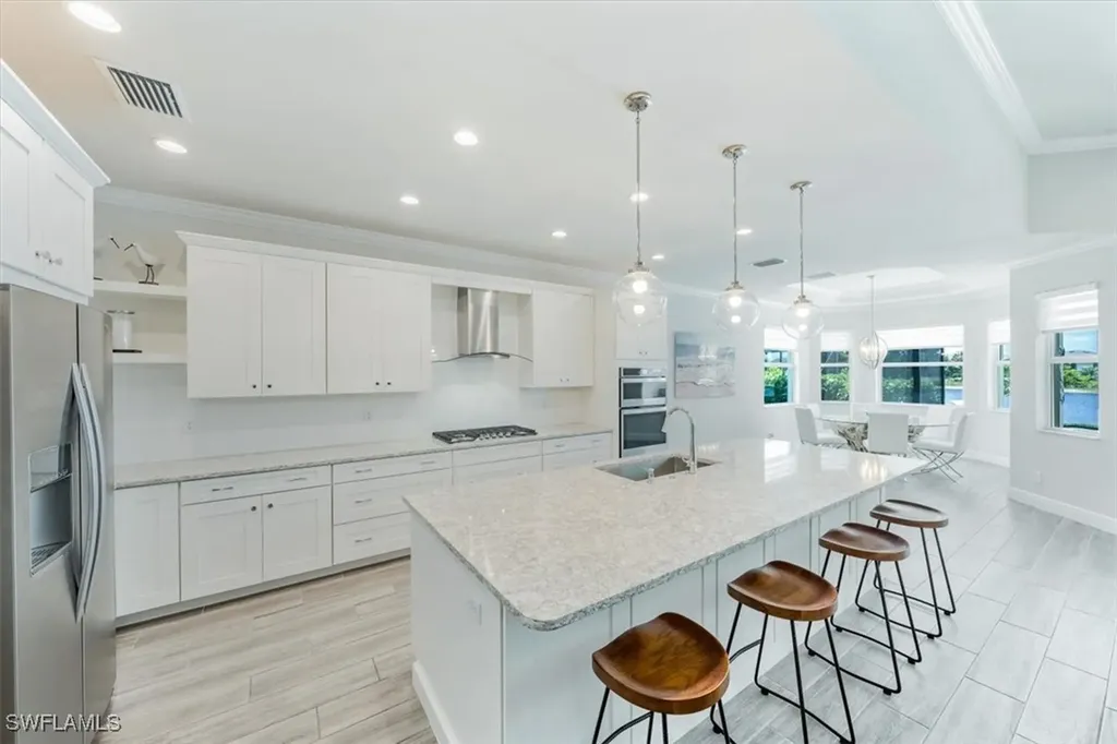 8918 Redonda Drive Naples FL 34114