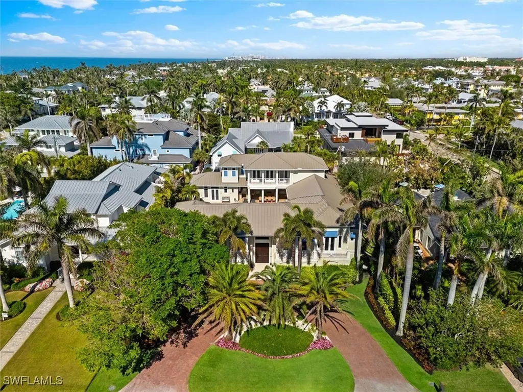 173 9th Avenue S Naples FL 34102