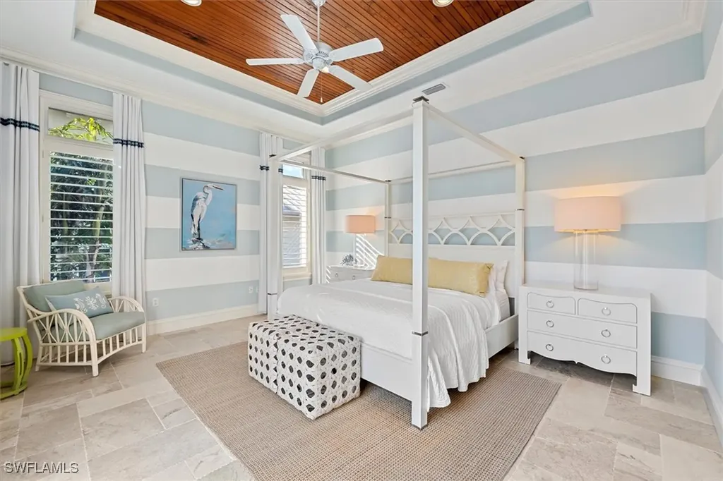 173 9th Avenue S Naples FL 34102