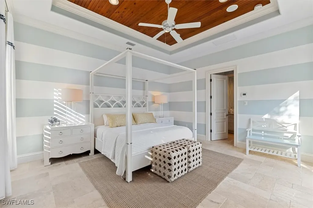 173 9th Avenue S Naples FL 34102