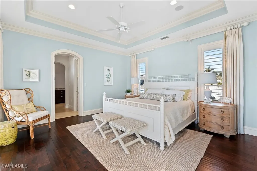 173 9th Avenue S Naples FL 34102
