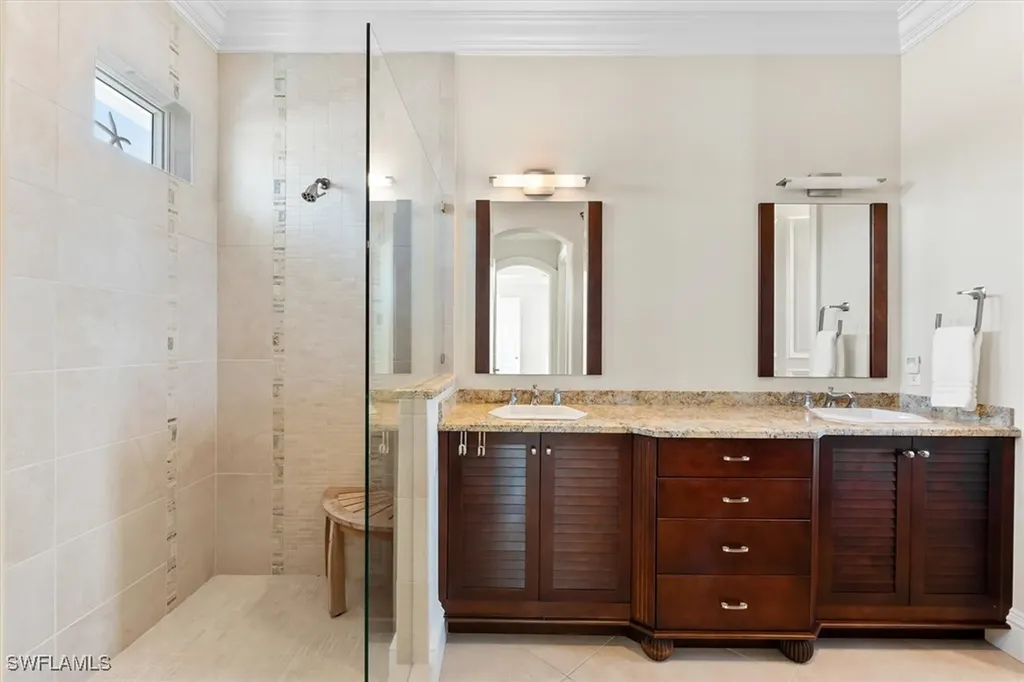 173 9th Avenue S Naples FL 34102