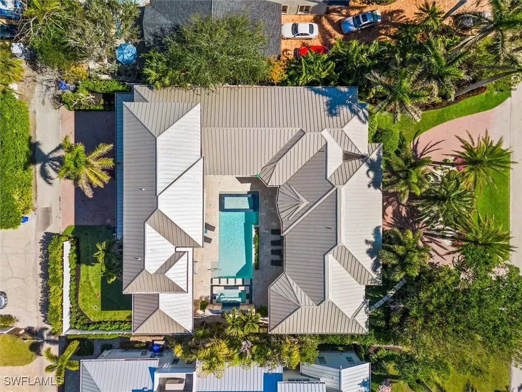 173 9th Avenue S Naples FL 34102