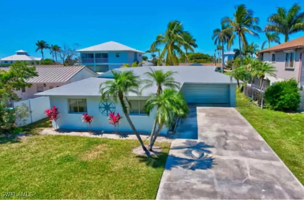 116 Capri Boulevard Naples FL 34113
