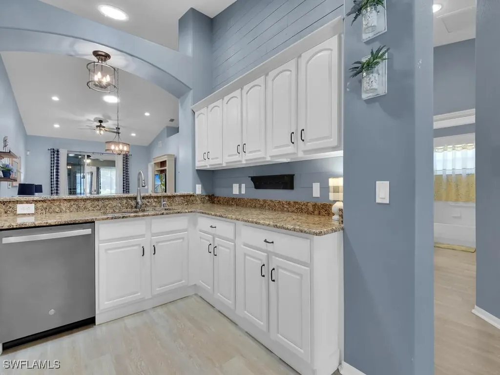 6188 Mandalay Circle Naples FL 34112