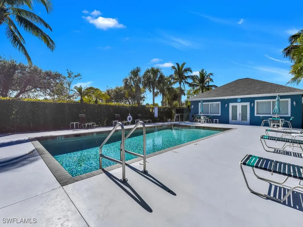 6188 Mandalay Circle Naples FL 34112