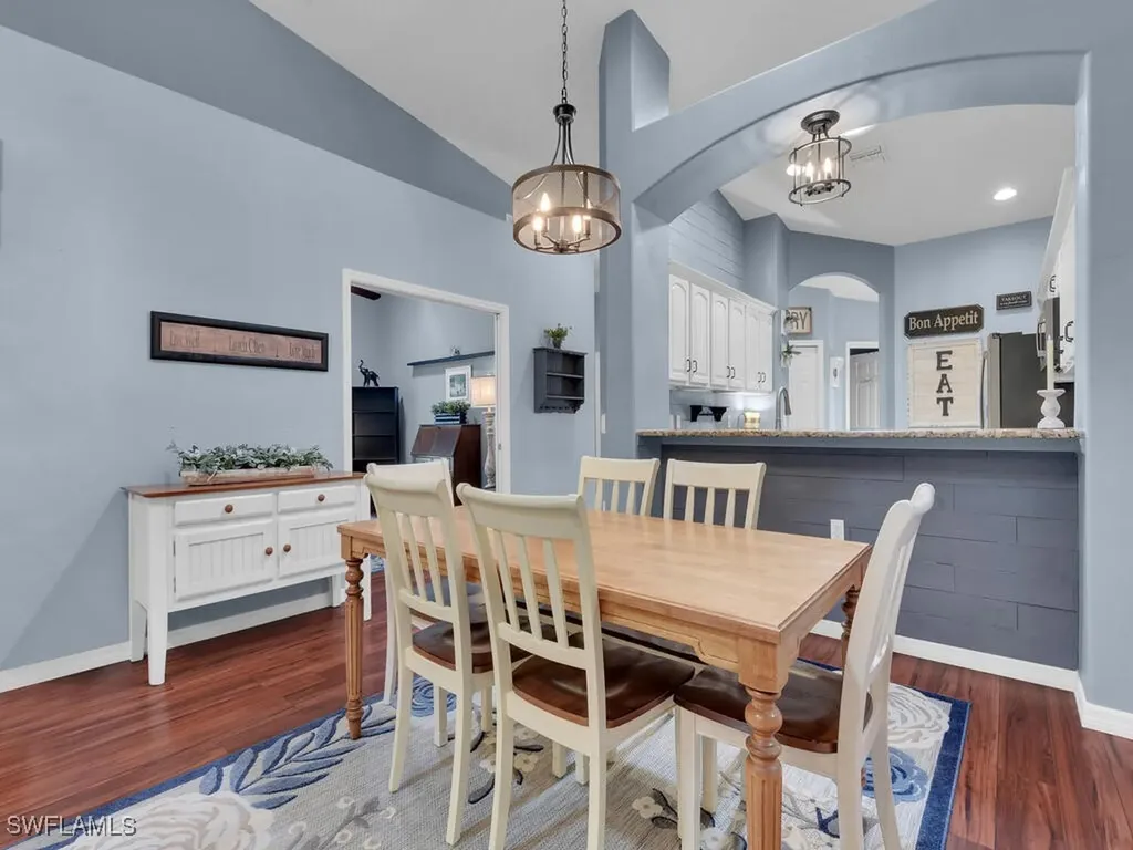6188 Mandalay Circle Naples FL 34112
