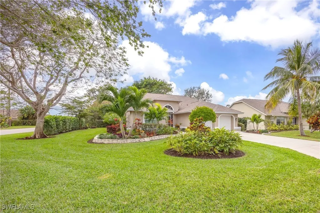 744 Belville Boulevard Naples FL 34104