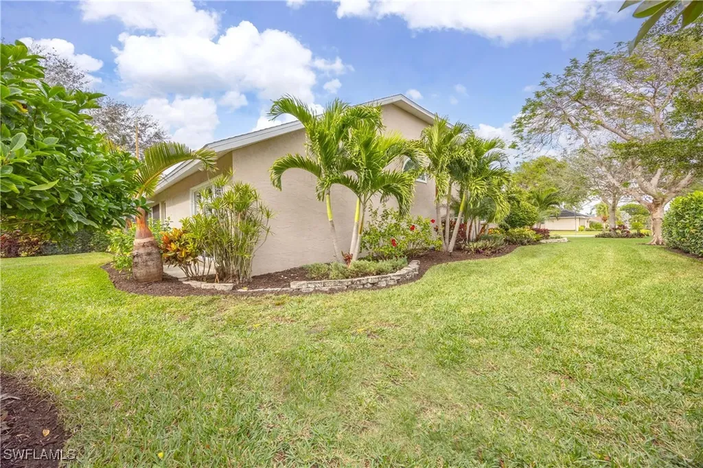 744 Belville Boulevard Naples FL 34104