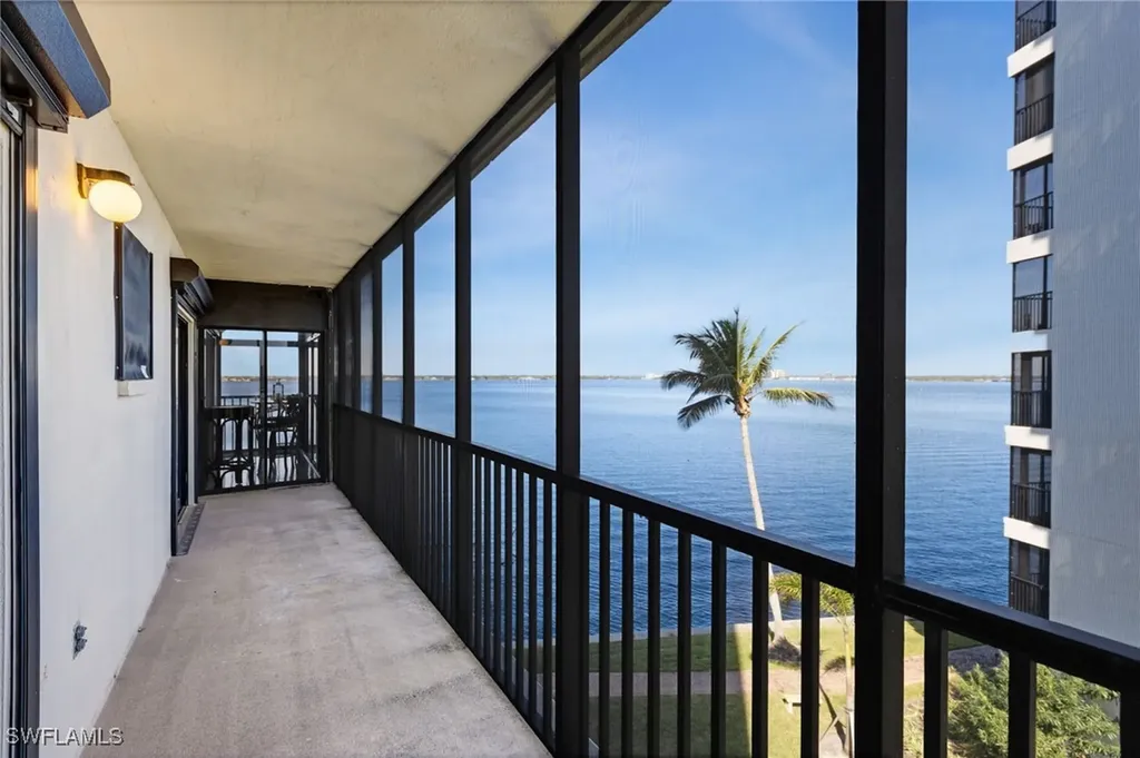 1910 Virginia Avenue Fort Myers FL 33901