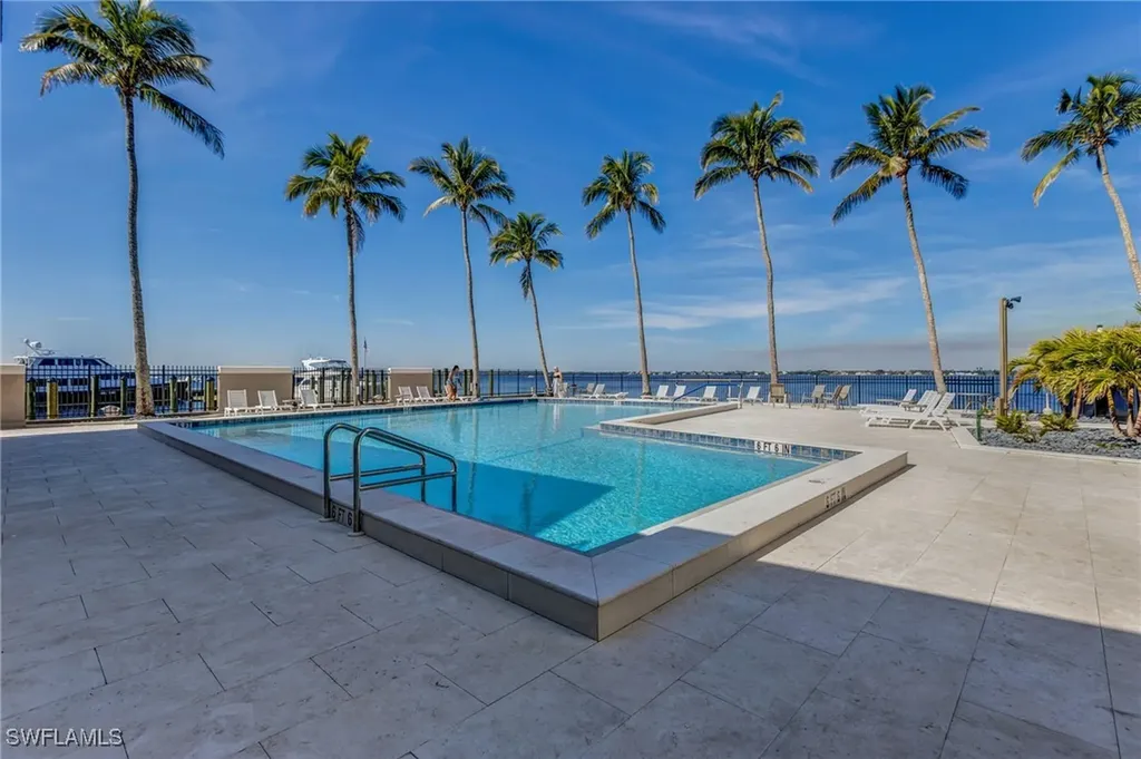 1910 Virginia Avenue Fort Myers FL 33901