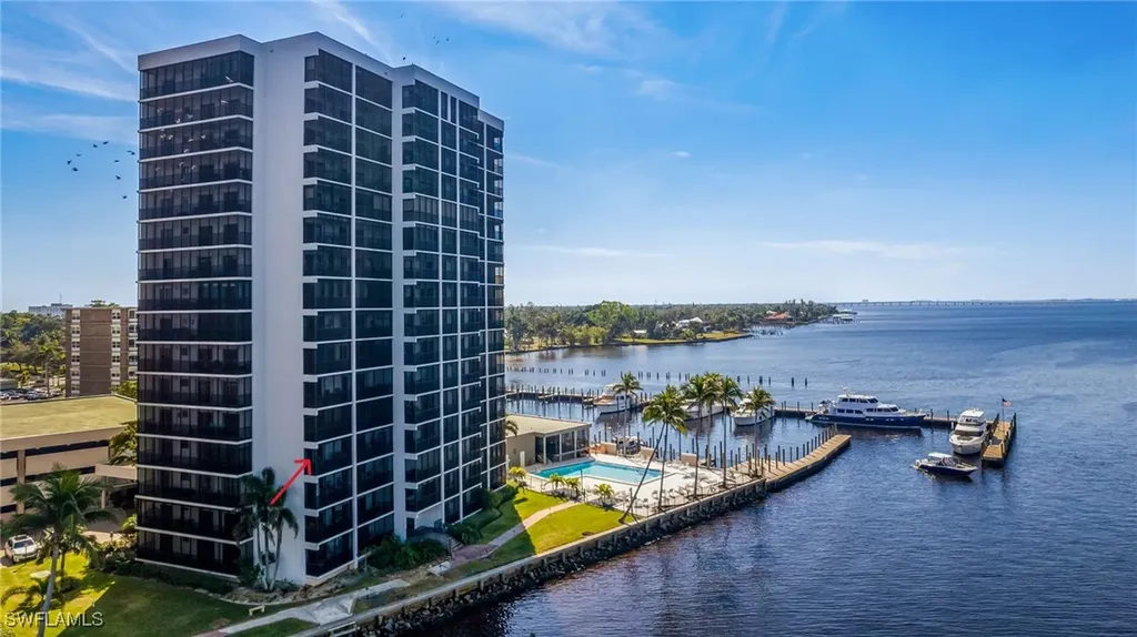 1910 Virginia Avenue Fort Myers FL 33901