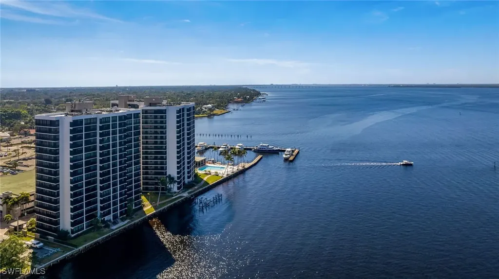 1910 Virginia Avenue Fort Myers FL 33901