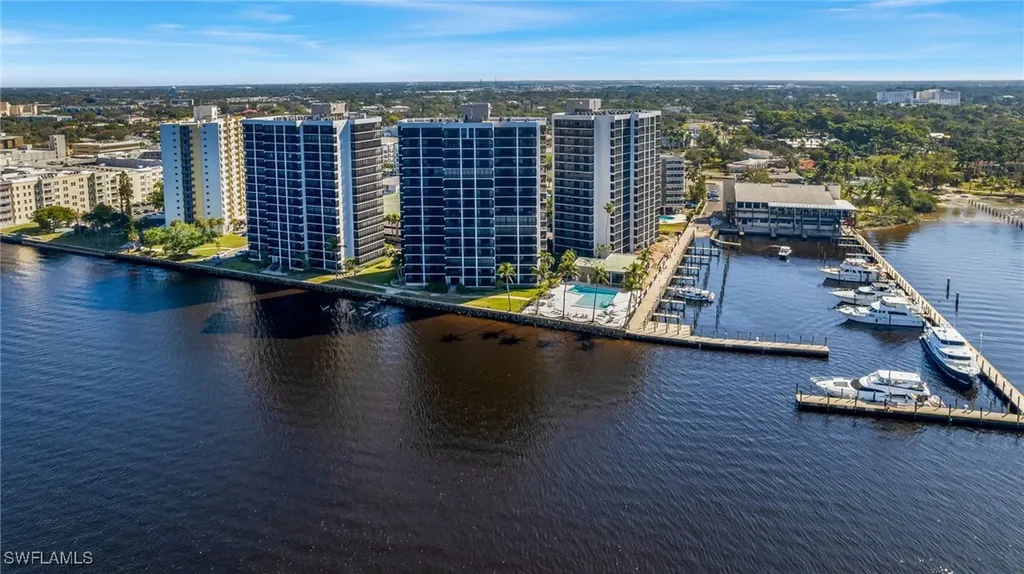 1910 Virginia Avenue Fort Myers FL 33901