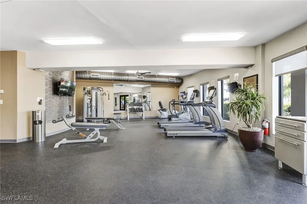 1910 Virginia Avenue Fort Myers FL 33901