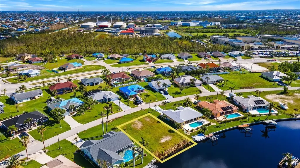 3308 SW 25th Place Cape Coral FL 33914