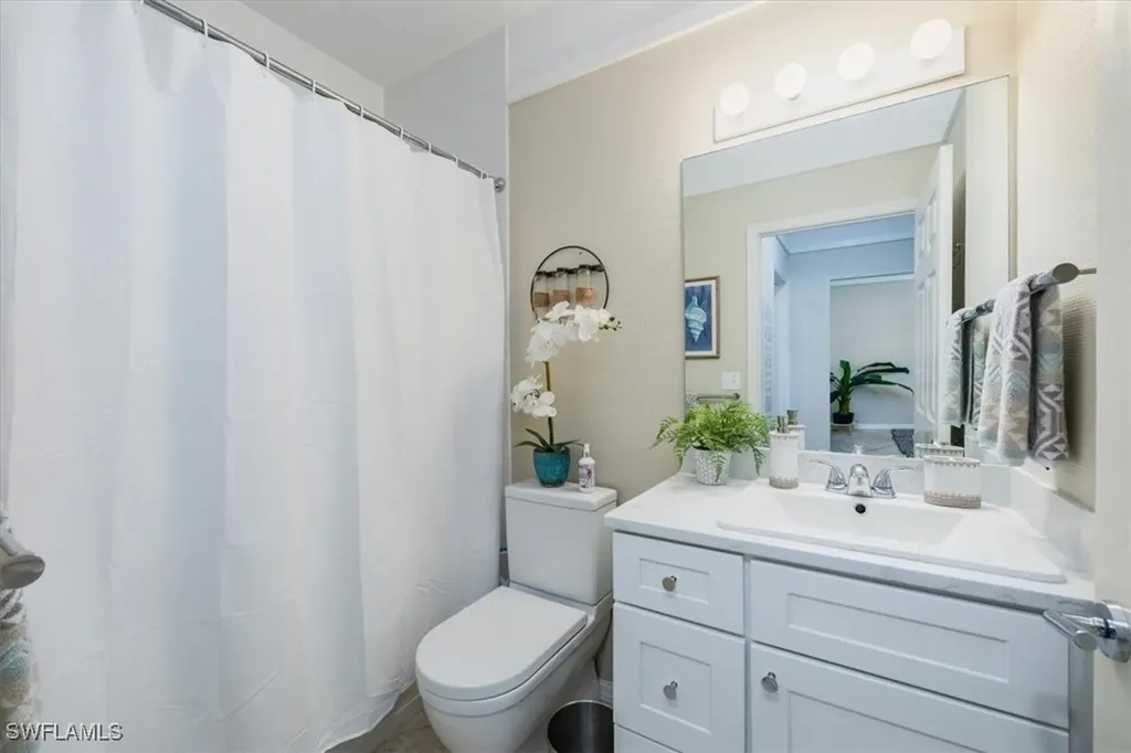 3235 Cypress Glen Way Naples FL 34109