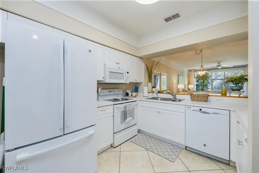 3235 Cypress Glen Way Naples FL 34109