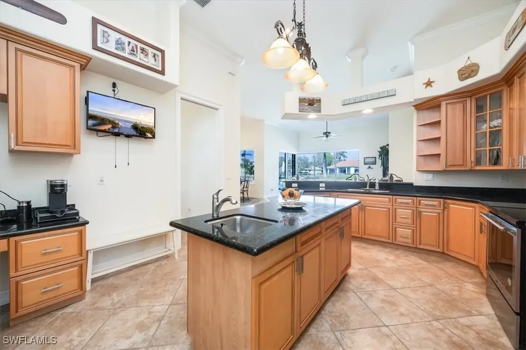 3984 Stonesthrow Court Naples FL 34109