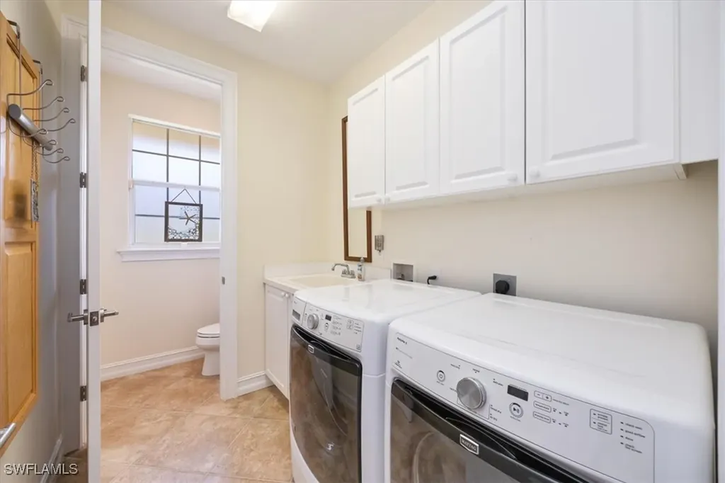 3984 Stonesthrow Court Naples FL 34109