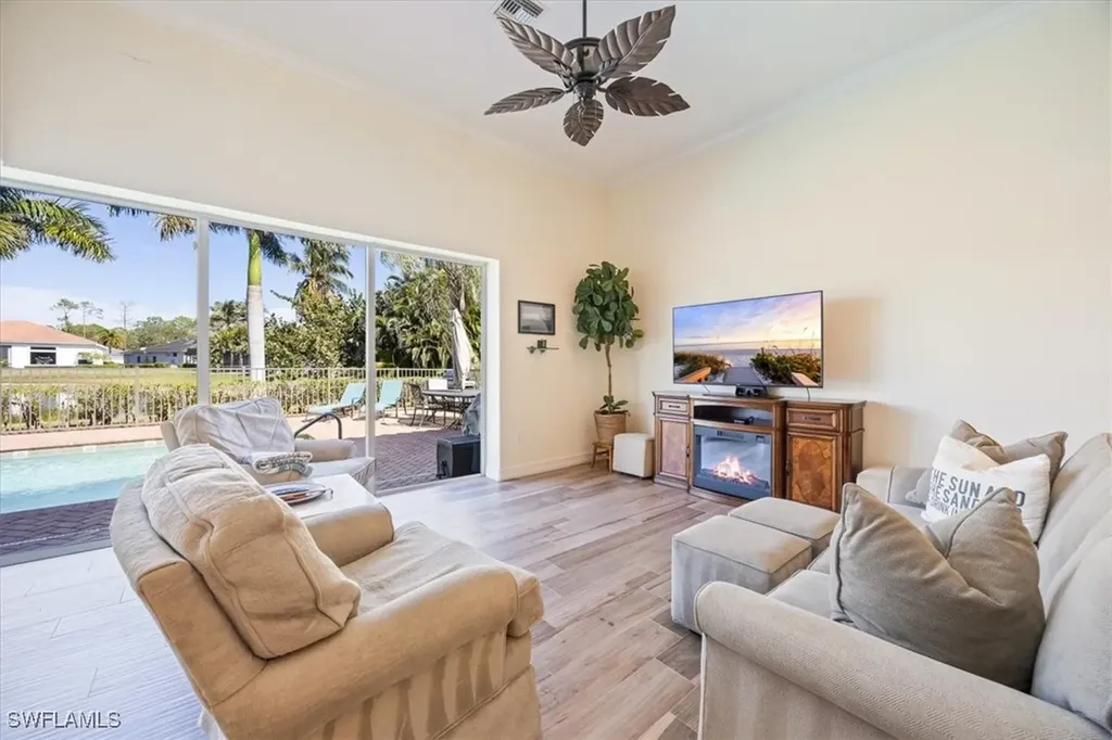 3984 Stonesthrow Court Naples FL 34109