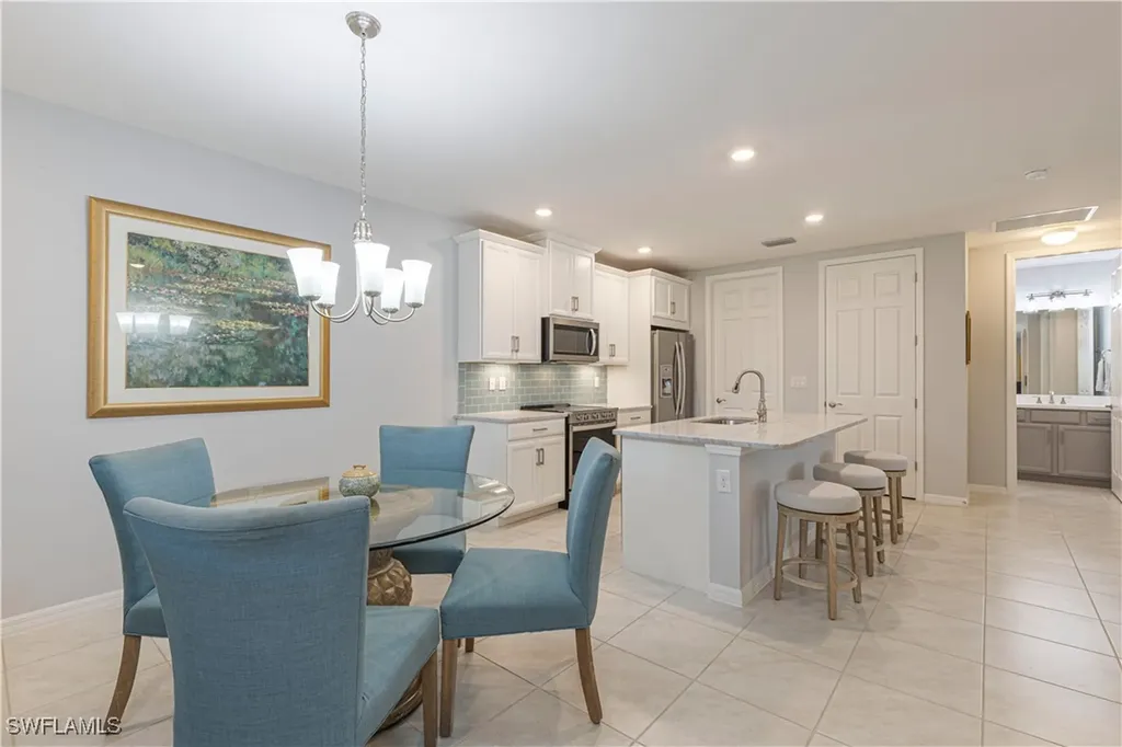 14635 Edgewater Circle Naples FL 34114