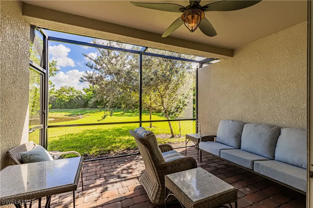 14635 Edgewater Circle Naples FL 34114